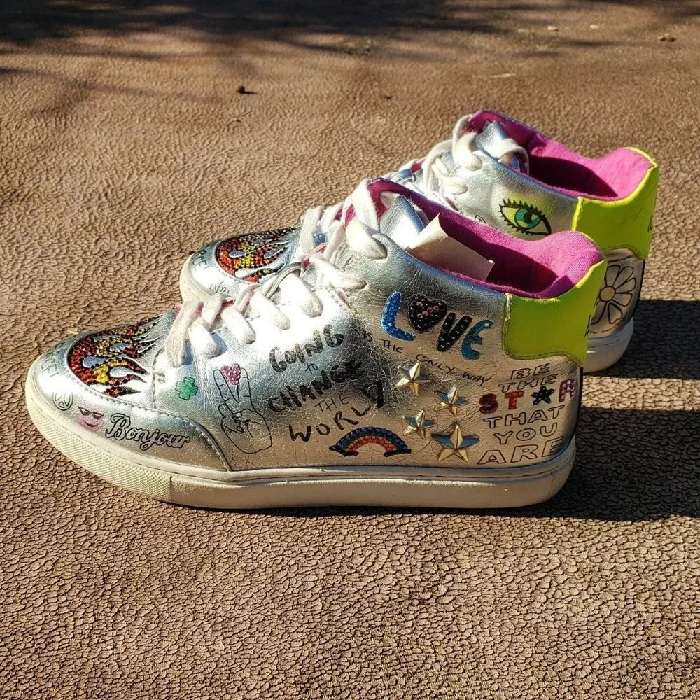 Steve Madden sz 5 hi top Hasta La Vista Girls Tennis Shoes Sneakers Metallic